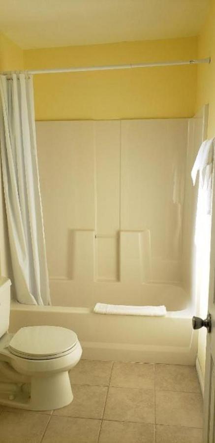 Europa Inn & Suites Desert Hot Springs Buitenkant foto